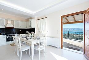 Villa Frosso Large Private Pool Walk to Beach Sea Views A C Wifi Car N