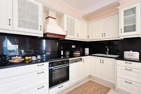 Villa Frosso Large Private Pool Walk to Beach Sea Views A C Wifi Car N