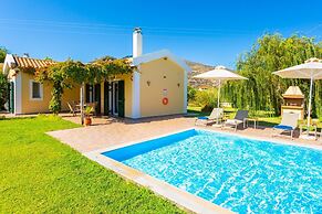 Villa Melissa Large Private Pool Walk to Beach Sea Views A C Wifi Car 