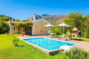 Villa Melissa Large Private Pool Walk to Beach Sea Views A C Wifi Car 