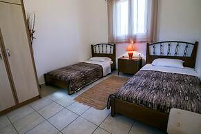 Villa Melissa Large Private Pool Walk to Beach Sea Views A C Wifi Car 