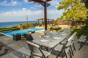 Villa Minoas Large Private Pool Walk to Beach Sea Views A C Wifi Eco-f