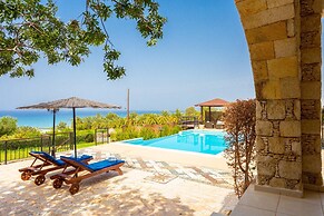Villa Minoas Large Private Pool Walk to Beach Sea Views A C Wifi Eco-f