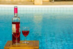 Villa Minoas Large Private Pool Walk to Beach Sea Views A C Wifi Eco-f