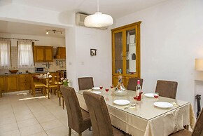 Villa Minoas Large Private Pool Walk to Beach Sea Views A C Wifi Eco-f