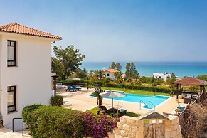 Villa Minoas Large Private Pool Walk to Beach Sea Views A C Wifi Eco-f