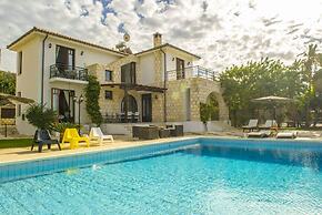 Villa Minoas Large Private Pool Walk to Beach Sea Views A C Wifi Eco-f