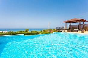 Villa Minoas Large Private Pool Walk to Beach Sea Views A C Wifi Eco-f