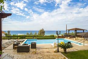 Villa Minoas Large Private Pool Walk to Beach Sea Views A C Wifi Eco-f
