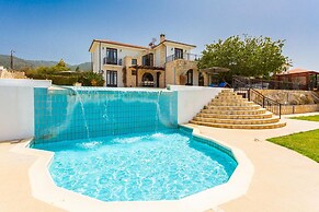 Villa Minoas Large Private Pool Walk to Beach Sea Views A C Wifi Eco-f