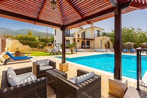 Villa Minoas Large Private Pool Walk to Beach Sea Views A C Wifi Eco-f
