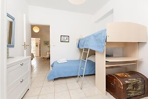 Anna Apartment Walk to Beach A C Wifi Car Not Required - 2451