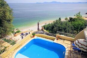 Villa Thalassa Large Private Pool Walk to Beach Sea Views A C Wifi Car