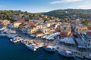 Villa Alexandros Swimming Pool Walk to Beach A C Wifi - 3454