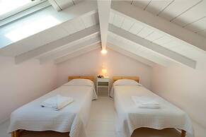 Villa Alexandros Swimming Pool Walk to Beach A C Wifi - 3454