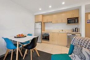 Residence du Lac by Staysouth