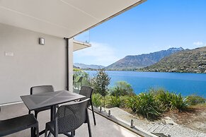 Residence du Lac by Staysouth