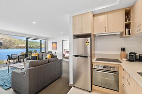 Residence du Lac by Staysouth