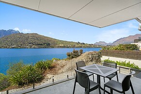 Residence du Lac by Staysouth