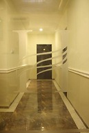 Hotel Grand Gaayatris