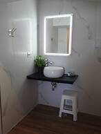 Sandra Rooms