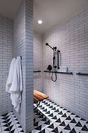 Tommie Austin, part of Jdv by Hyatt