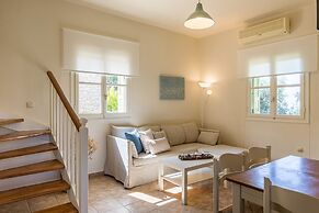 Lithos Stoupa Villas