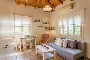 Lithos Stoupa Villas