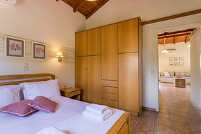 Lithos Stoupa Villas