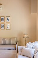 Lithos Stoupa Villas