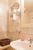 Lithos Stoupa Villas