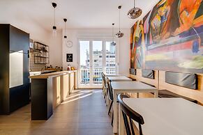 Bed and Breakfast Sky