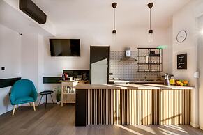 Bed and Breakfast Sky