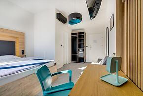 Bed and Breakfast Sky