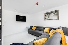 Winter Garden Apartments by Sasco