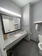 Days Inn by Wyndham Zachary LA