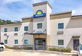 Days Inn by Wyndham Zachary LA