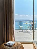 Magoo Suites