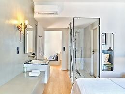 Magoo Suites