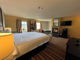 Jolly Roger Inn & Resort