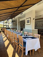 Jolly Roger Inn & Resort