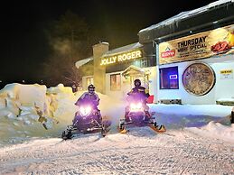 Jolly Roger Inn & Resort