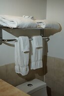 Jolly Roger Inn & Resort