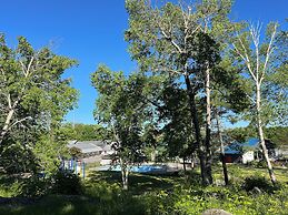 Jolly Roger Inn & Resort