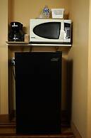 Jolly Roger Inn & Resort