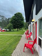 Jolly Roger Inn & Resort