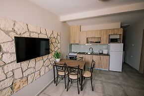 Acrocorinth Apartments