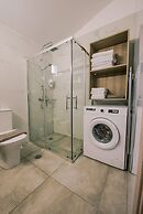 Acrocorinth Apartments