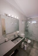 Acrocorinth Apartments