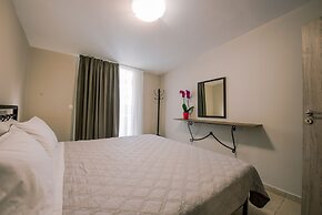 Acrocorinth Apartments